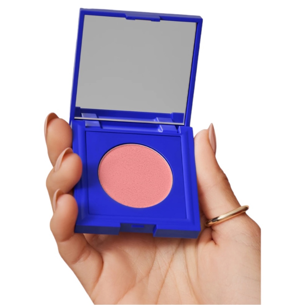 Tresluce Ready to Bounce Cream Blush On the Move Soft Peachy Pink Lip Colour